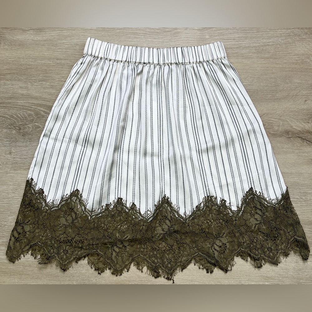 Topshop White and Olive Lace Trim Skirt